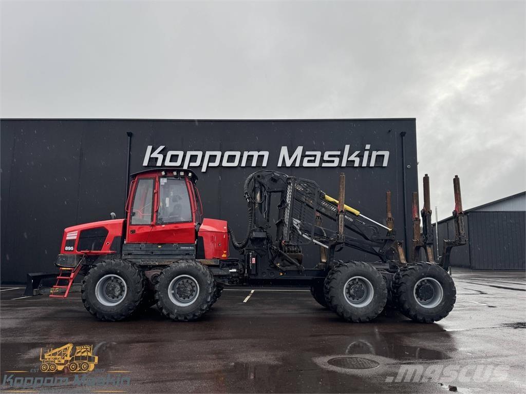 Komatsu 895 Forwarders