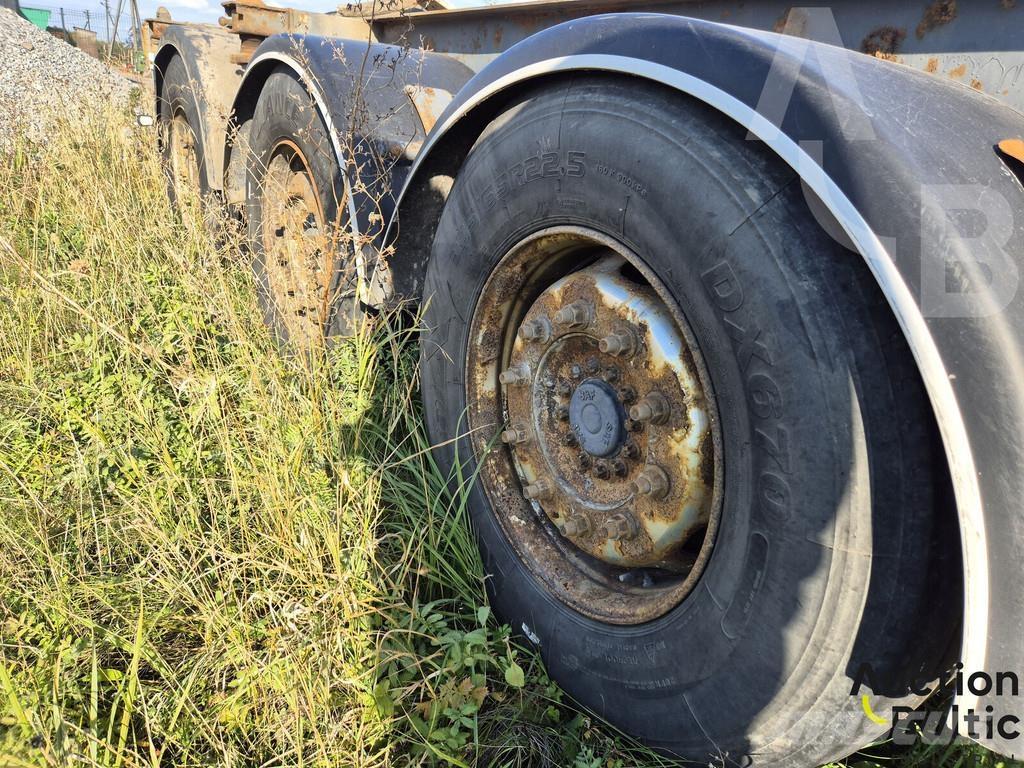 Renders N3ST31L Curtainsider semi-trailers