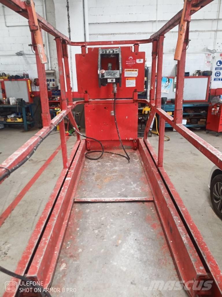 JLG 2030 ES Scissor lifts