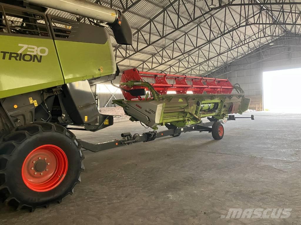 CLAAS Trion 730 Combine harvesters