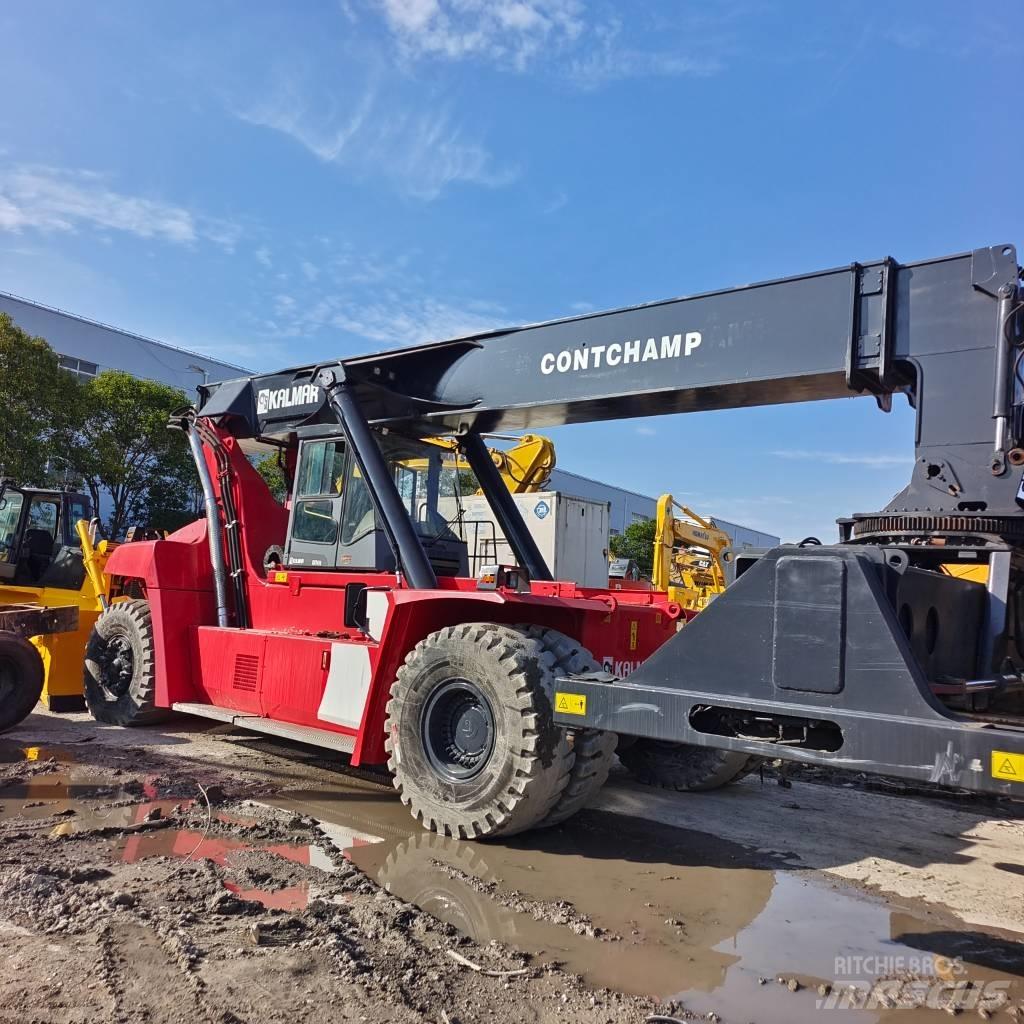 Kalmar DRT 450 Reachstackers