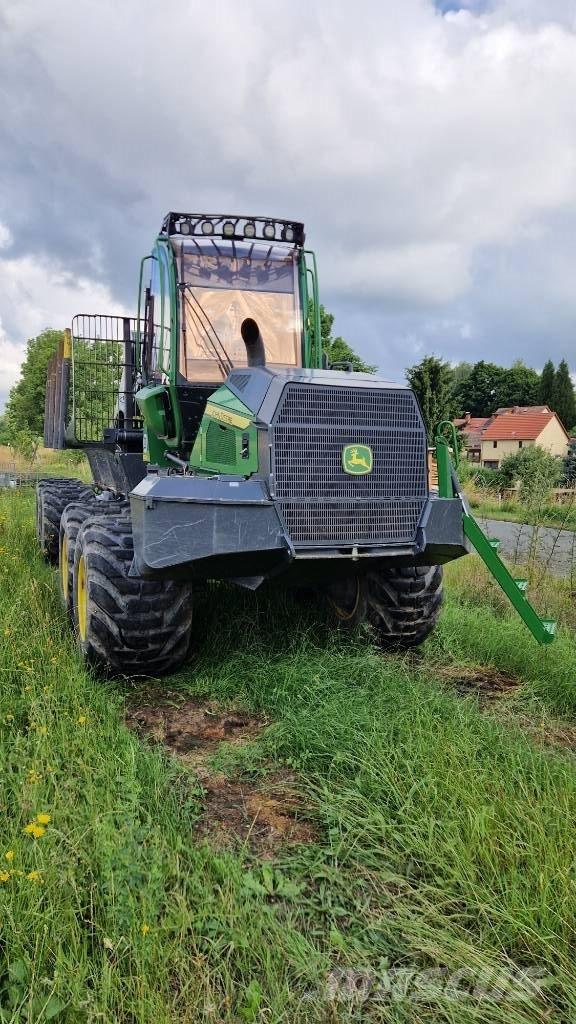 John Deere 1010G Forwarders