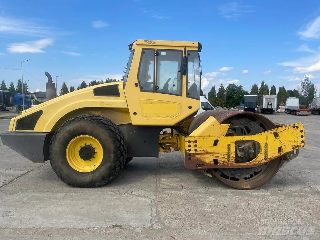 Bomag BW213 DH-4 Single drum rollers