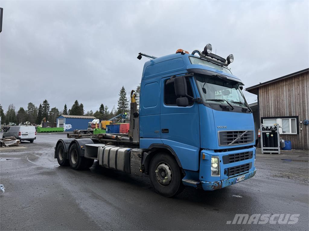 Volvo FH13 6x4 Hook lift trucks