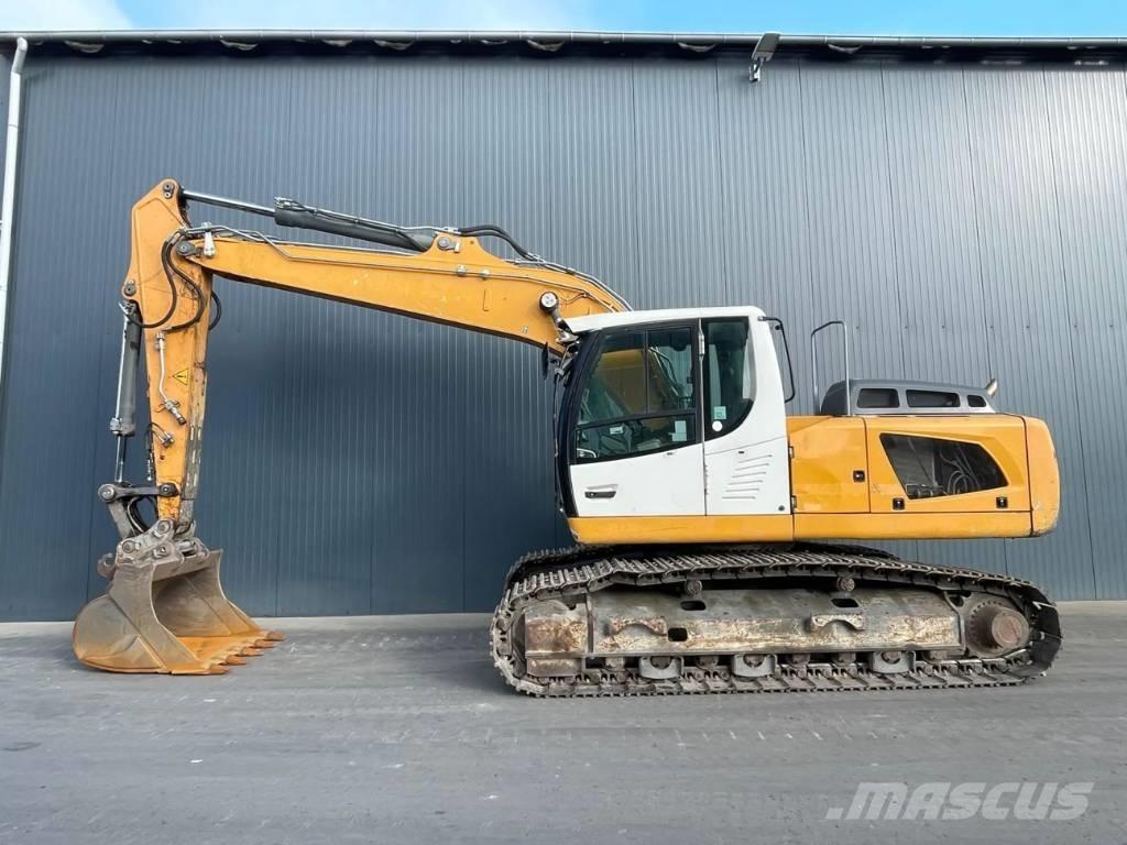 Liebherr R922 SLC Crawler excavators