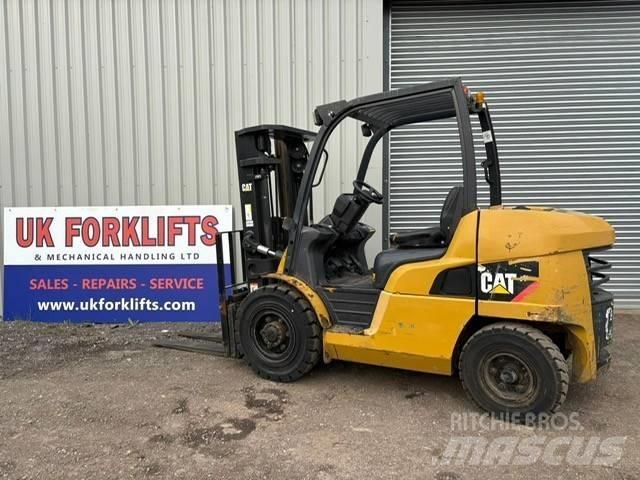 CAT DP40NT Diesel trucks