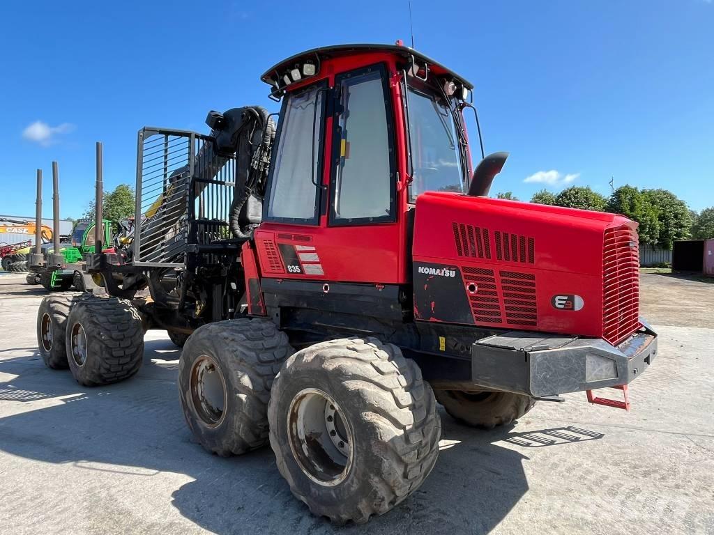 Komatsu 835 Forwarders