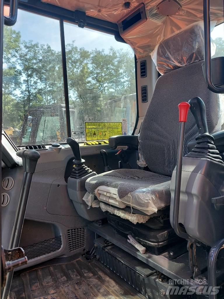 Doosan DX 85 R-3 Midi excavators  7t - 12t