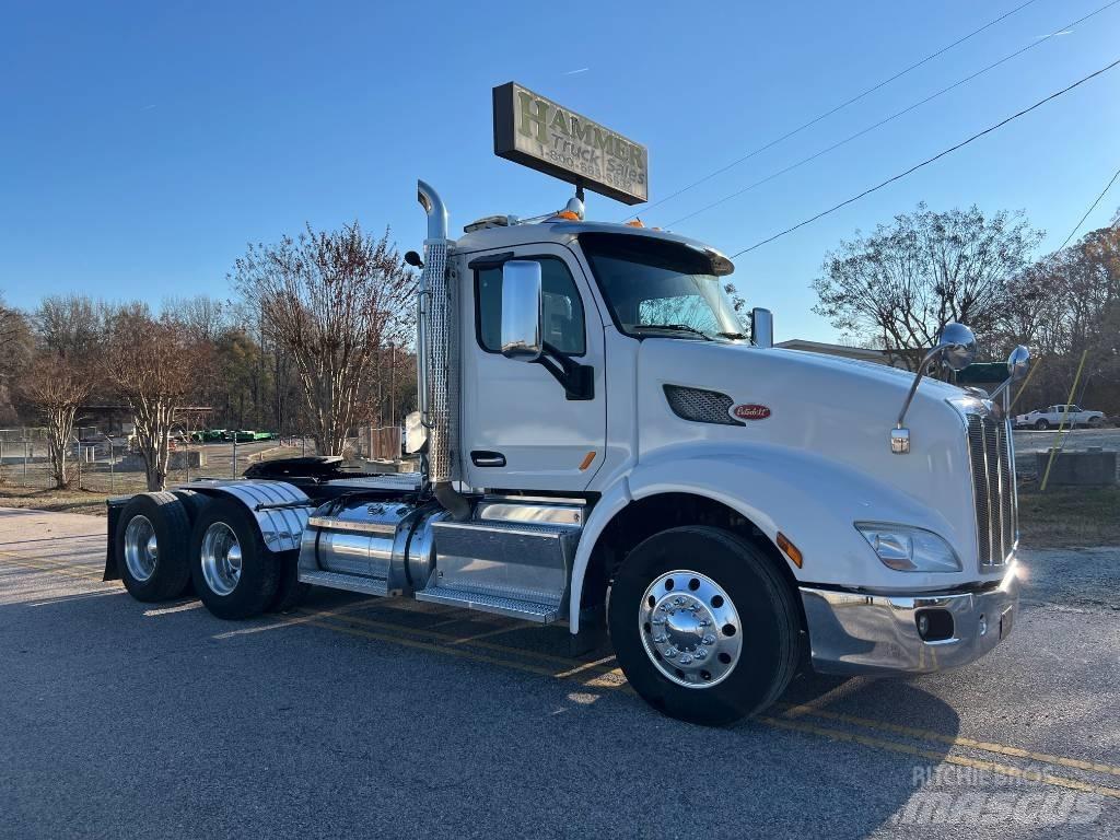 Peterbilt 579 Tractor Units