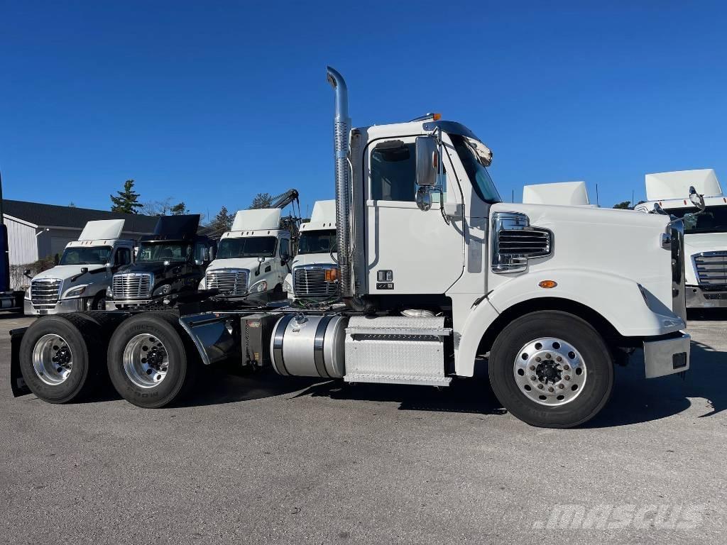 Freightliner 122 SD Tractor Units