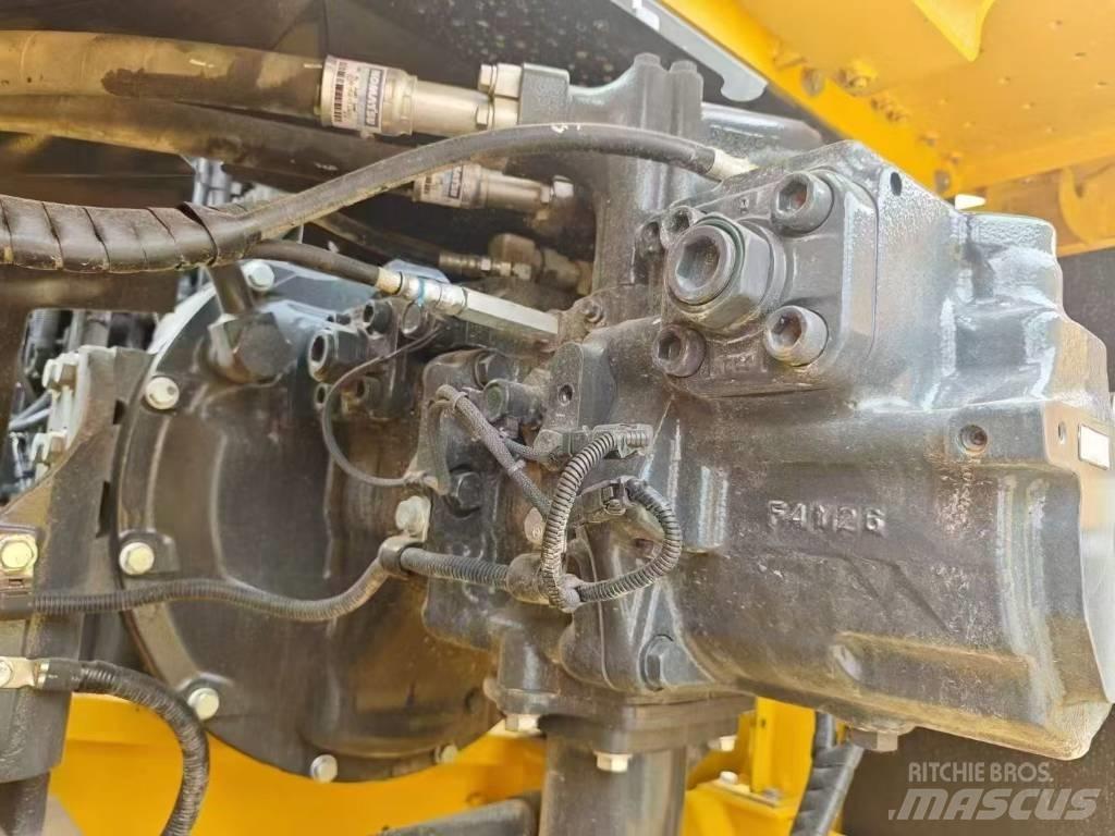 Komatsu 360-8 Crawler excavators