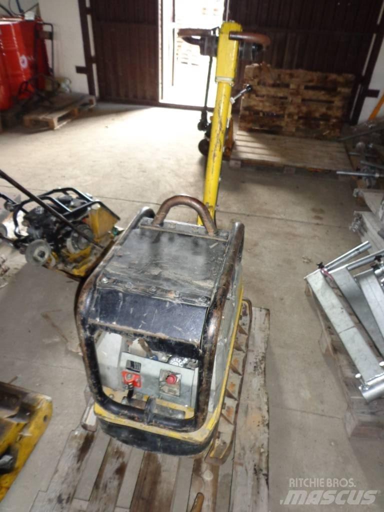 Wacker DPU4045H Plate compactors