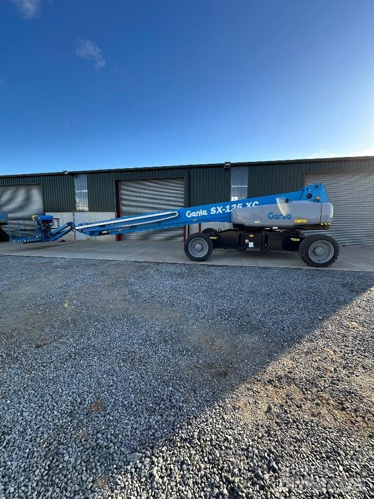 Genie SX 125 XC Telescopic boom lifts