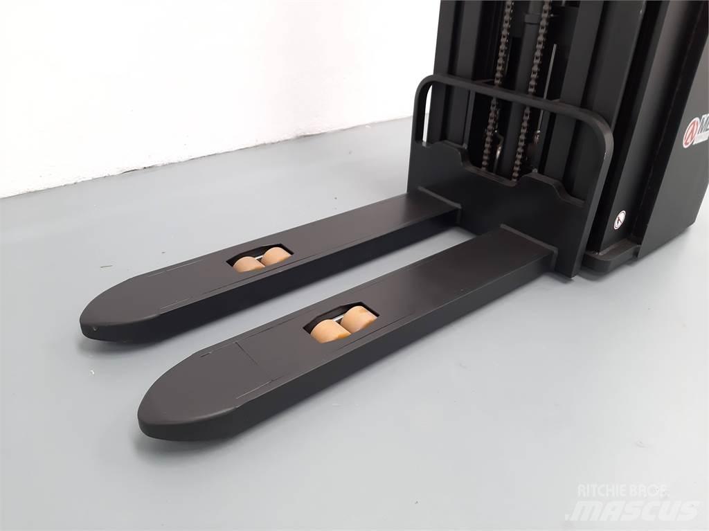  ES16 16WA 3F450 Pedestrian stacker