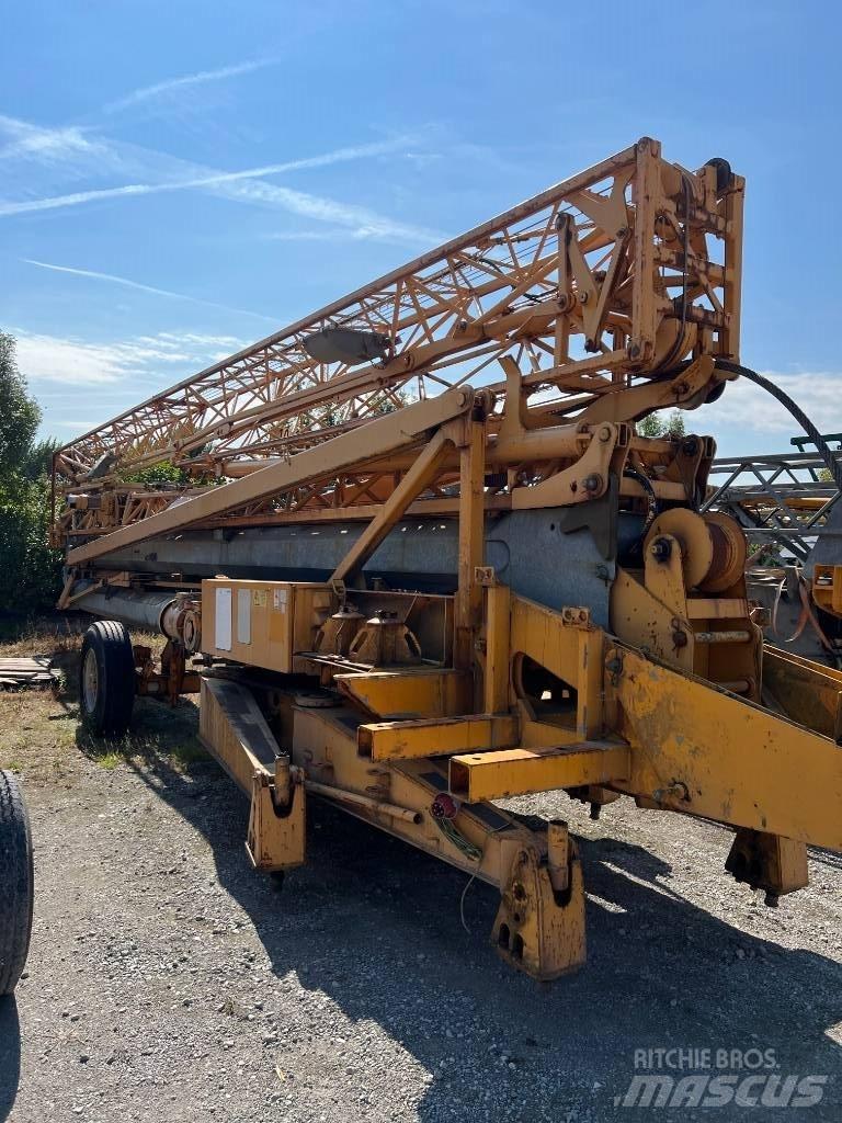 Potain HDM40A Self erecting cranes