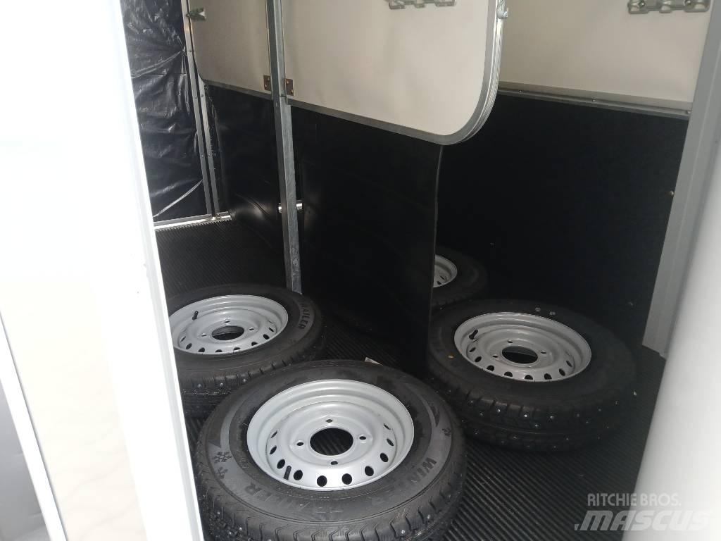 Ifor-Williams HB506 Animal transport trailers