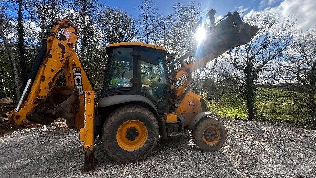 JCB 3 CX Backhoe loaders