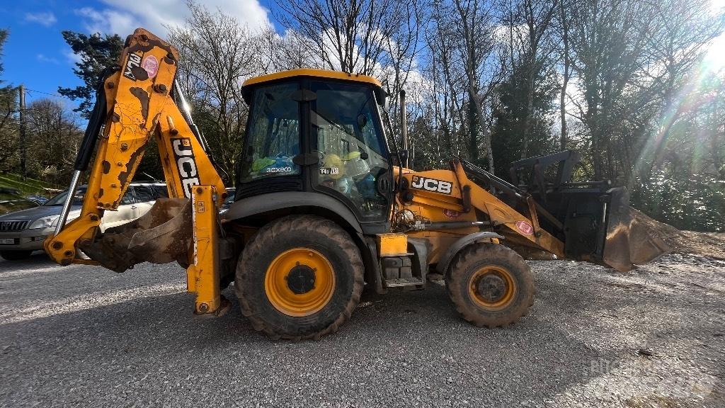 JCB 3 CX Backhoe loaders