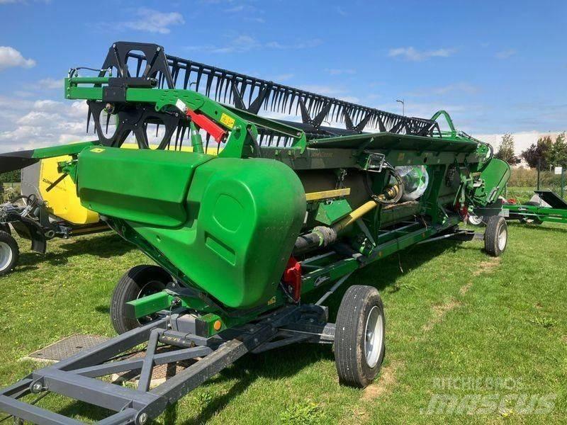John Deere S770 Combine harvesters