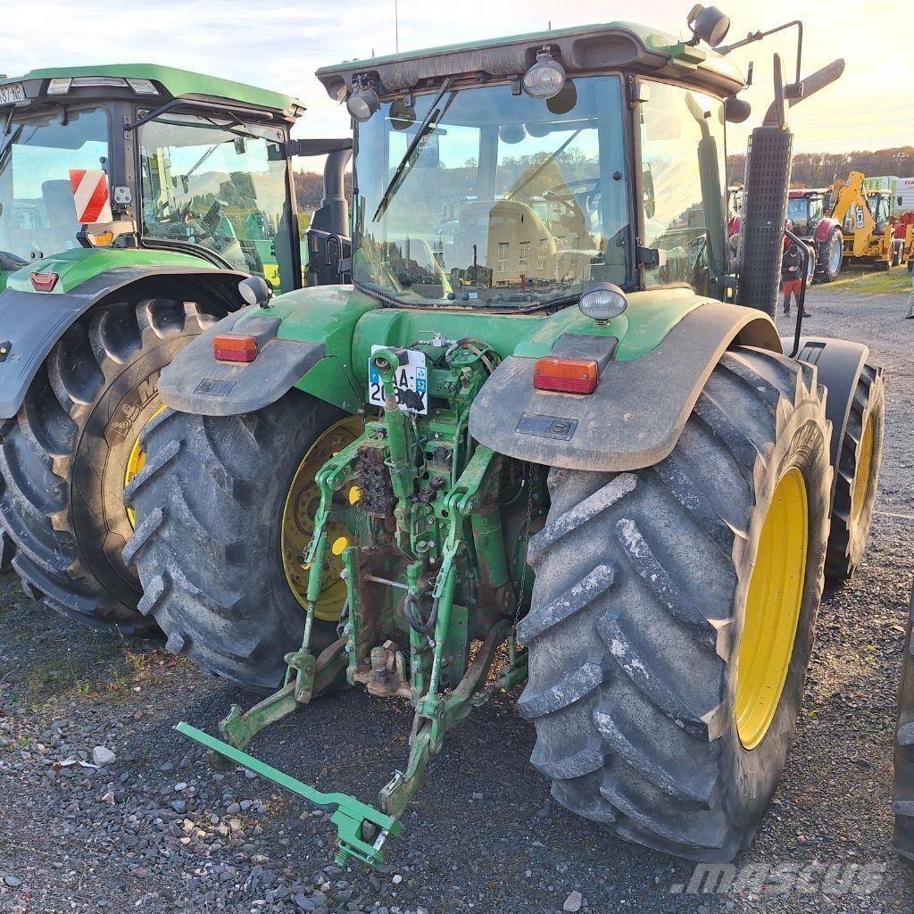 John Deere 7830 Tractors