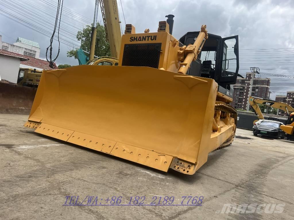 Shantui SD 32 Crawler dozers