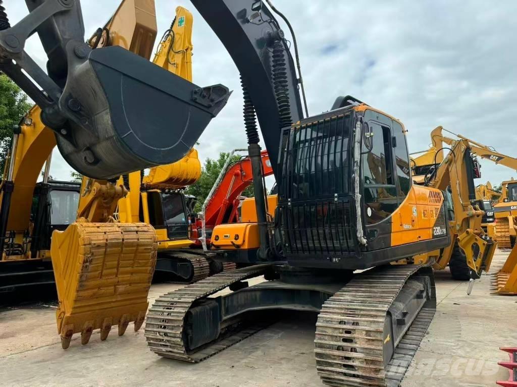 Hyundai R220LC-9S Midi excavators  7t - 12t
