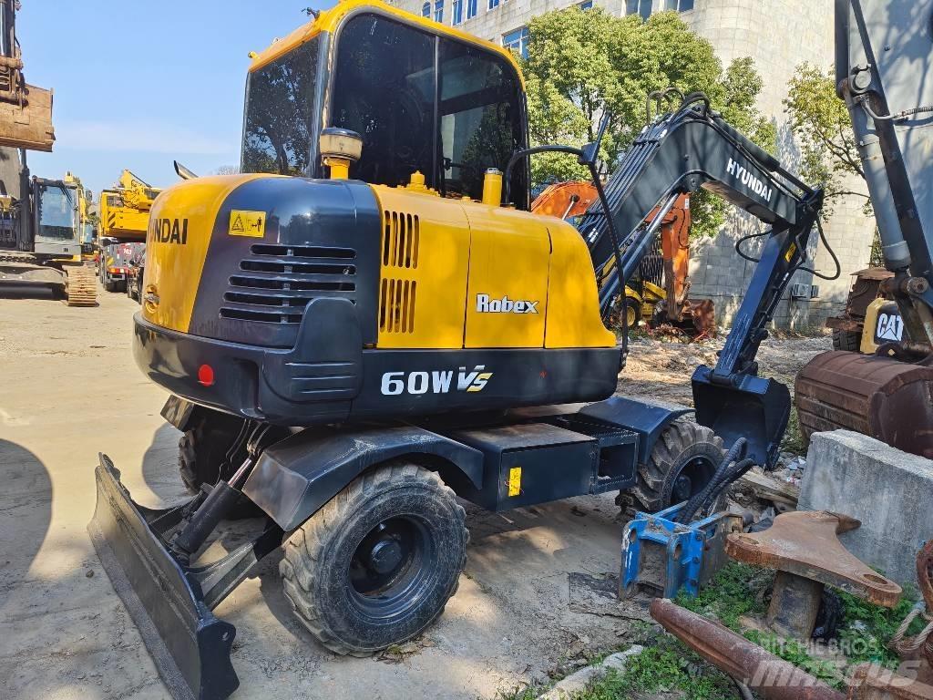 Hyundai Robex 60 W Wheeled excavators