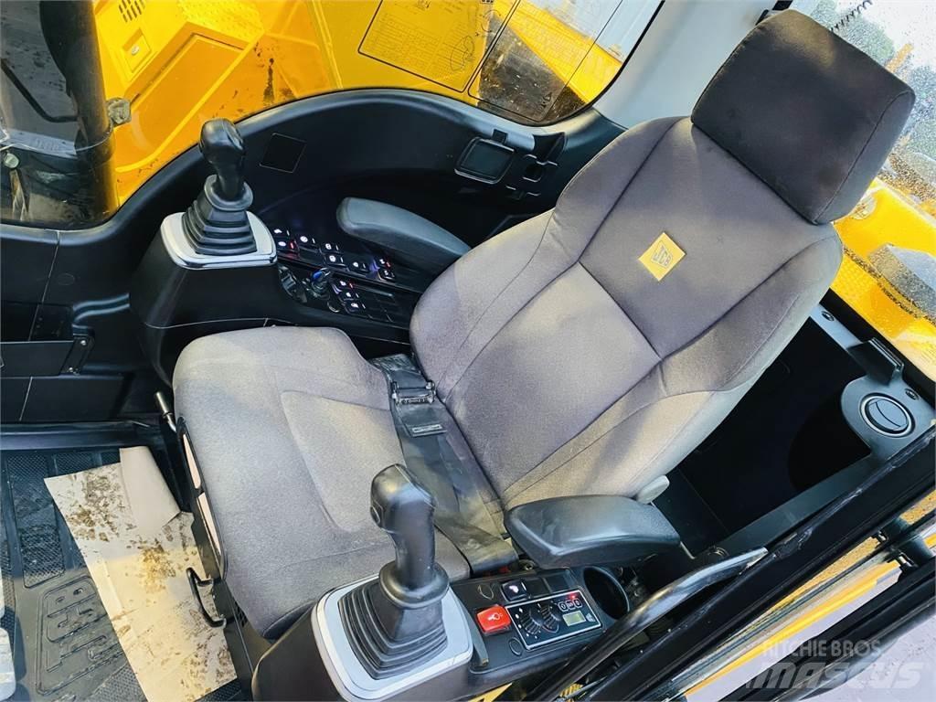 JCB JS220LC Crawler excavators