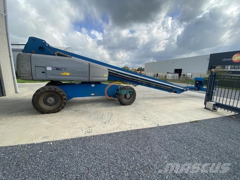 Genie S-125 Articulated boom lifts