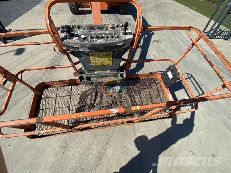 JLG 1250AJP Articulated boom lifts