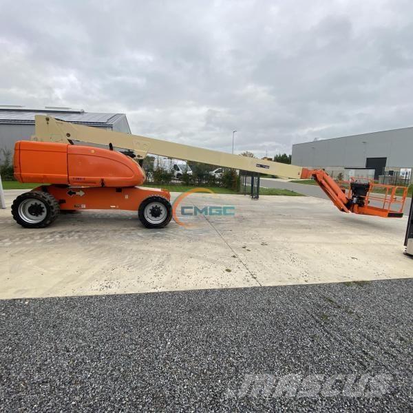 JLG 860SJ Articulated boom lifts