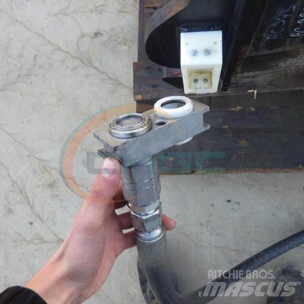 Sandvik CB45S Hammers / Breakers