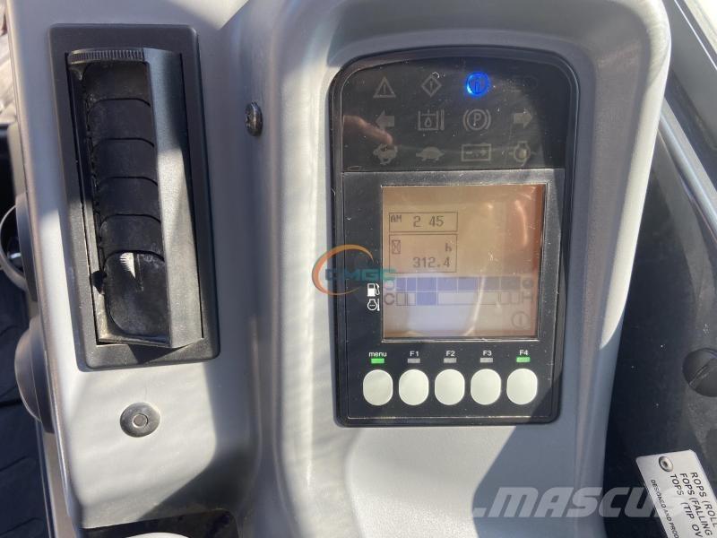Yanmar VIO38-6 Wheeled excavators