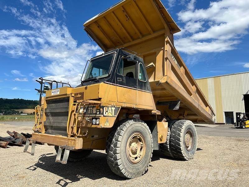 CAT 771D Rigid dump trucks