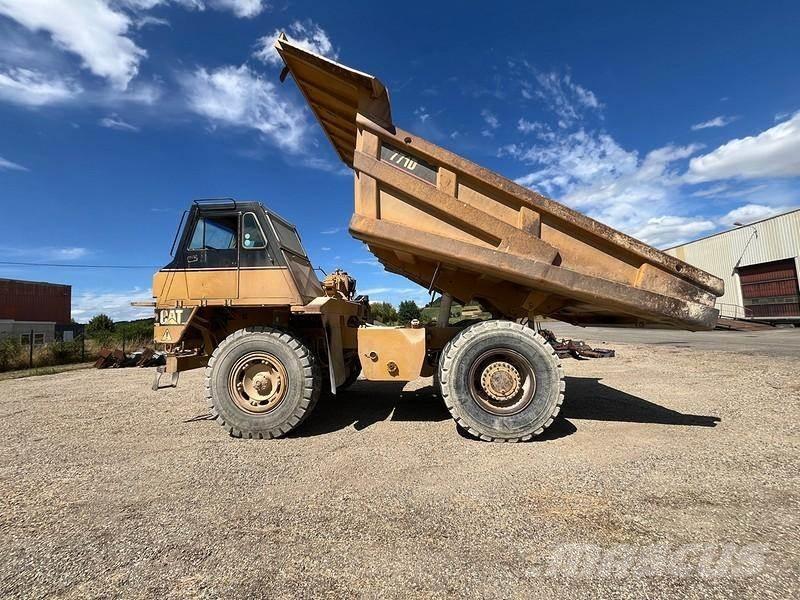 CAT 771D Rigid dump trucks
