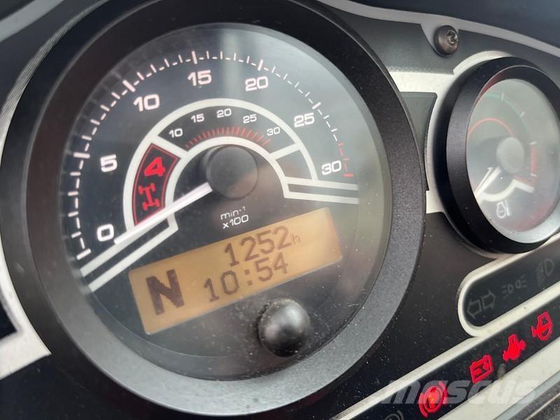 Manitou MT 732 Telescopic handlers