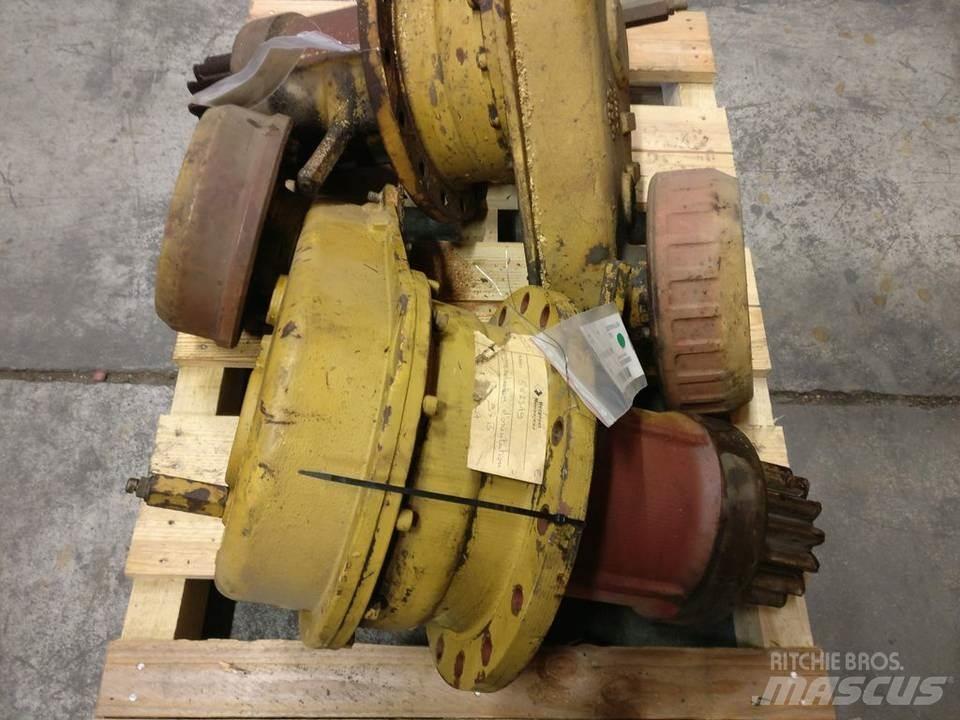 CAT 213 Transmission