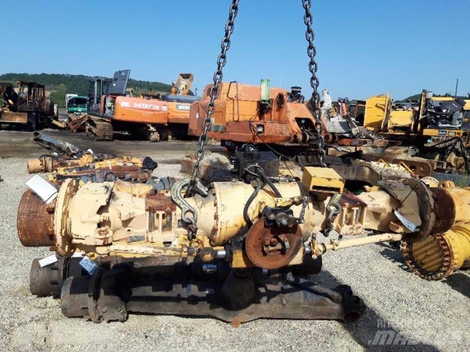 CAT 438B Transmission