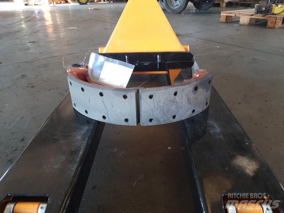 CAT 966C Tracks, chains and undercarriage