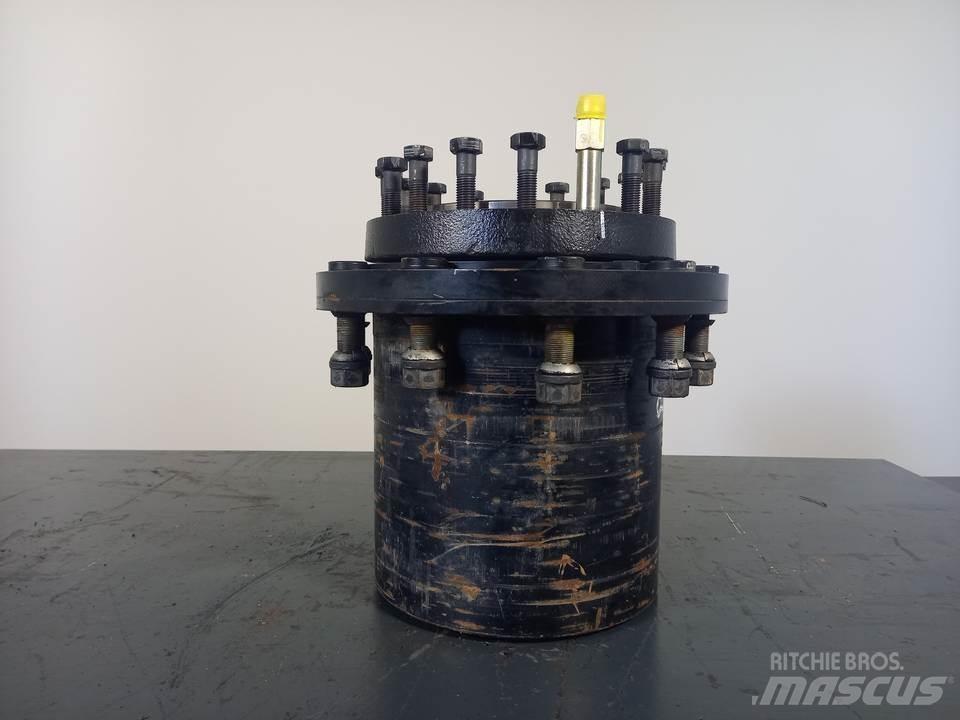 CAT M320F Transmission