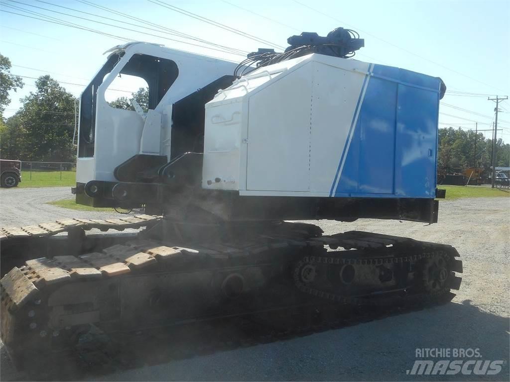 American 5299 Tracked cranes