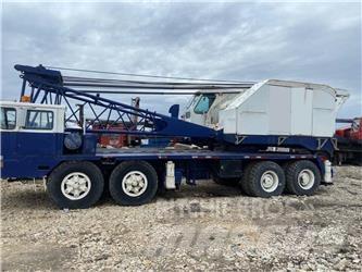 American 7530 All terrain cranes