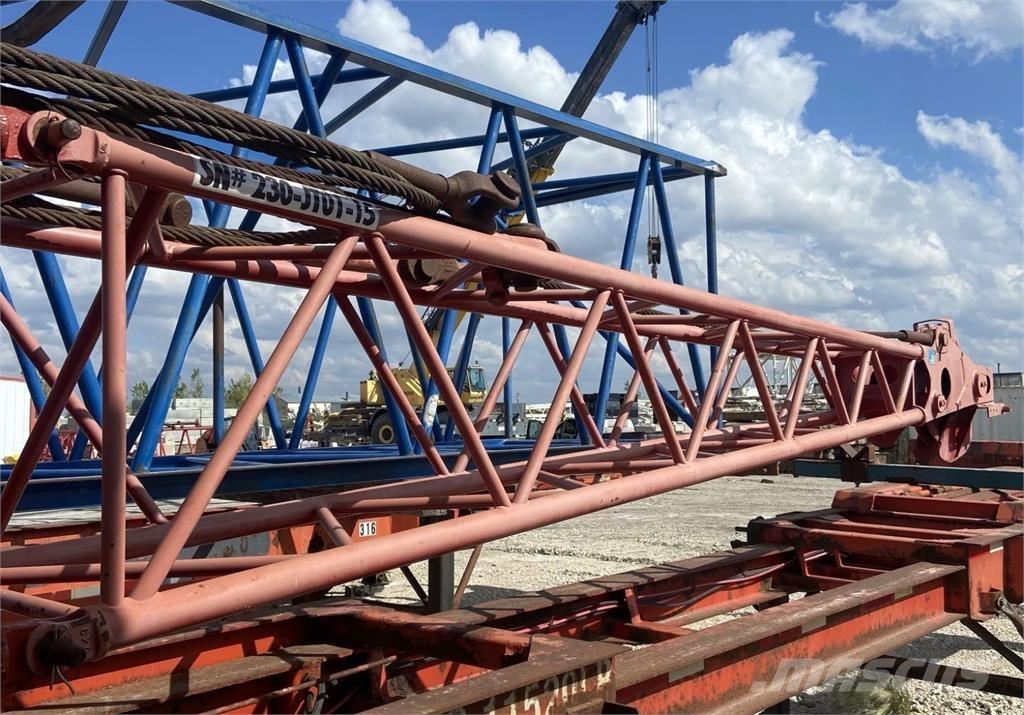 Manitowoc  Booms and arms