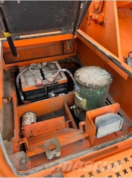 Doosan DX 255 LC Crawler excavators
