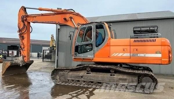 Doosan DX 255 LC Crawler excavators