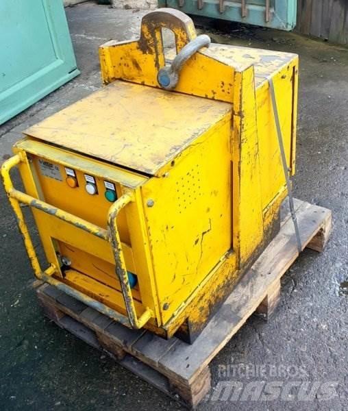  _JINÉ FR) Lenoir - RB 40 Construction - Others