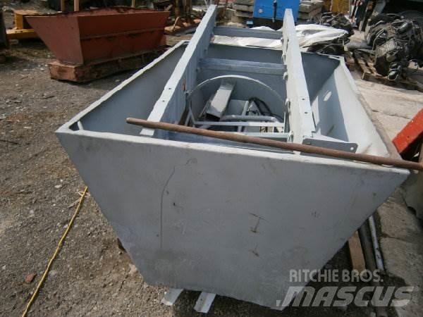 Multicar 25 Utility tool carriers