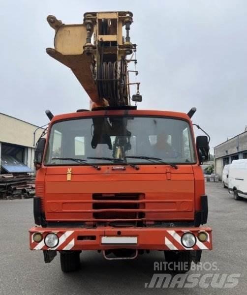 Tatra 815 AD20 T Crane trucks