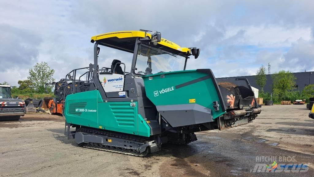 Vögele MT 3000-3i Material transport vehicles
