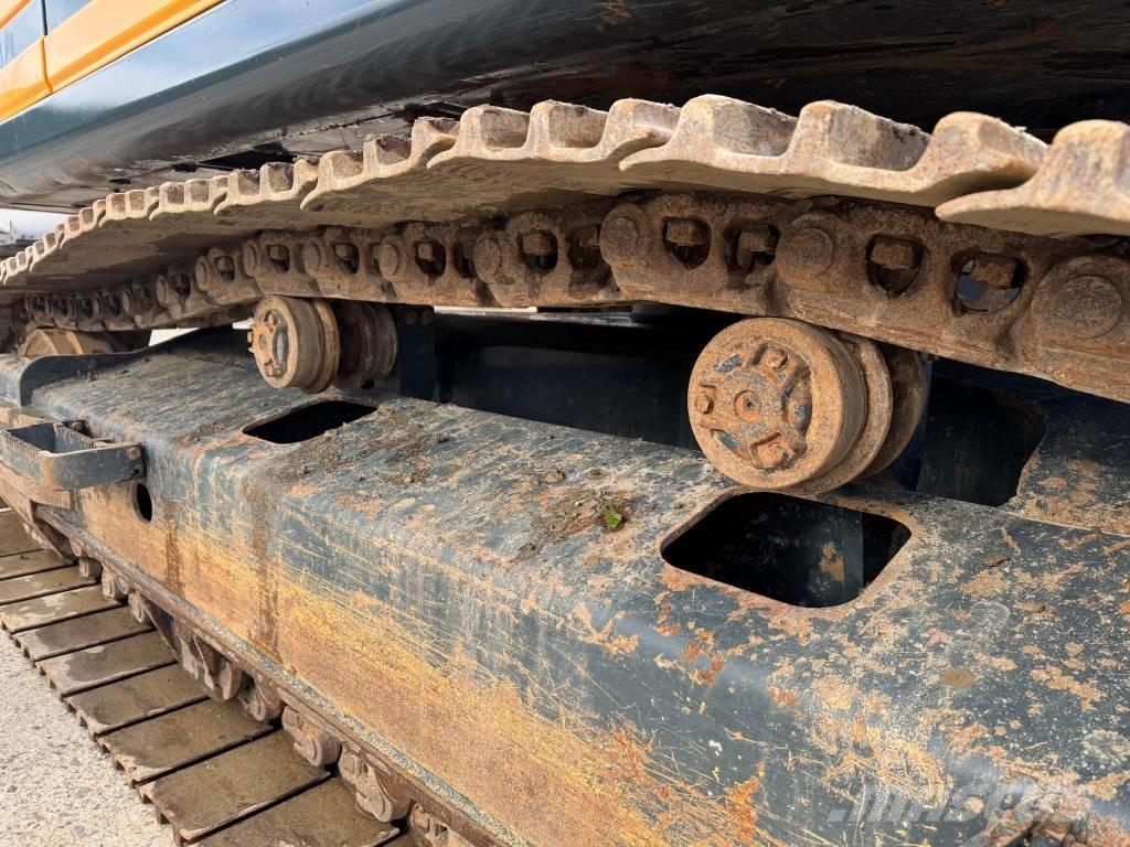 Hyundai HX 330 AL Crawler excavators